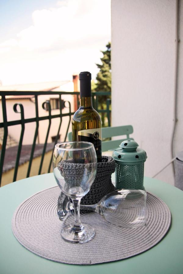 Apartment Matika, Terrace Apartment 10 Minutes Walk From Center โรวีน ภายนอก รูปภาพ